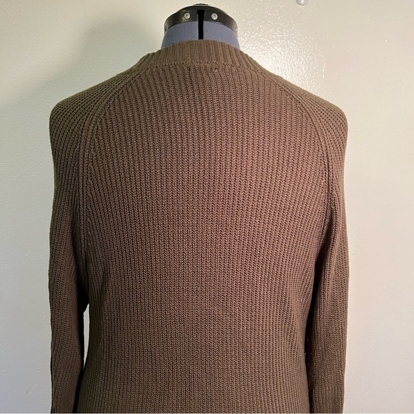 Soho New York & Co Jeans V-Neck Sweater Olive Green - Picture 7 of 10